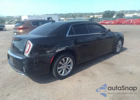 2015 Chrysler 300 Limited z USA, uszkodzony, nr VIN 2C3CCARG9FH923208